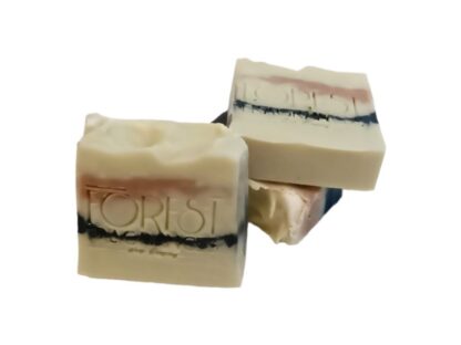 forest fragrances - zeep - natuurlijke zeep - palmolievrije zeep met lavendel en cederhout