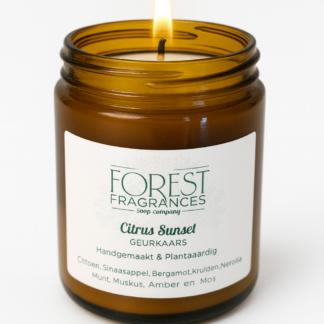 Geurkaars Citrus Sunset van Forest Fragrances in amber glas